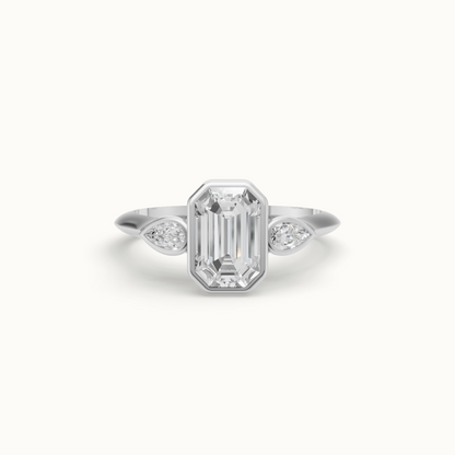 The Lily in Bezel