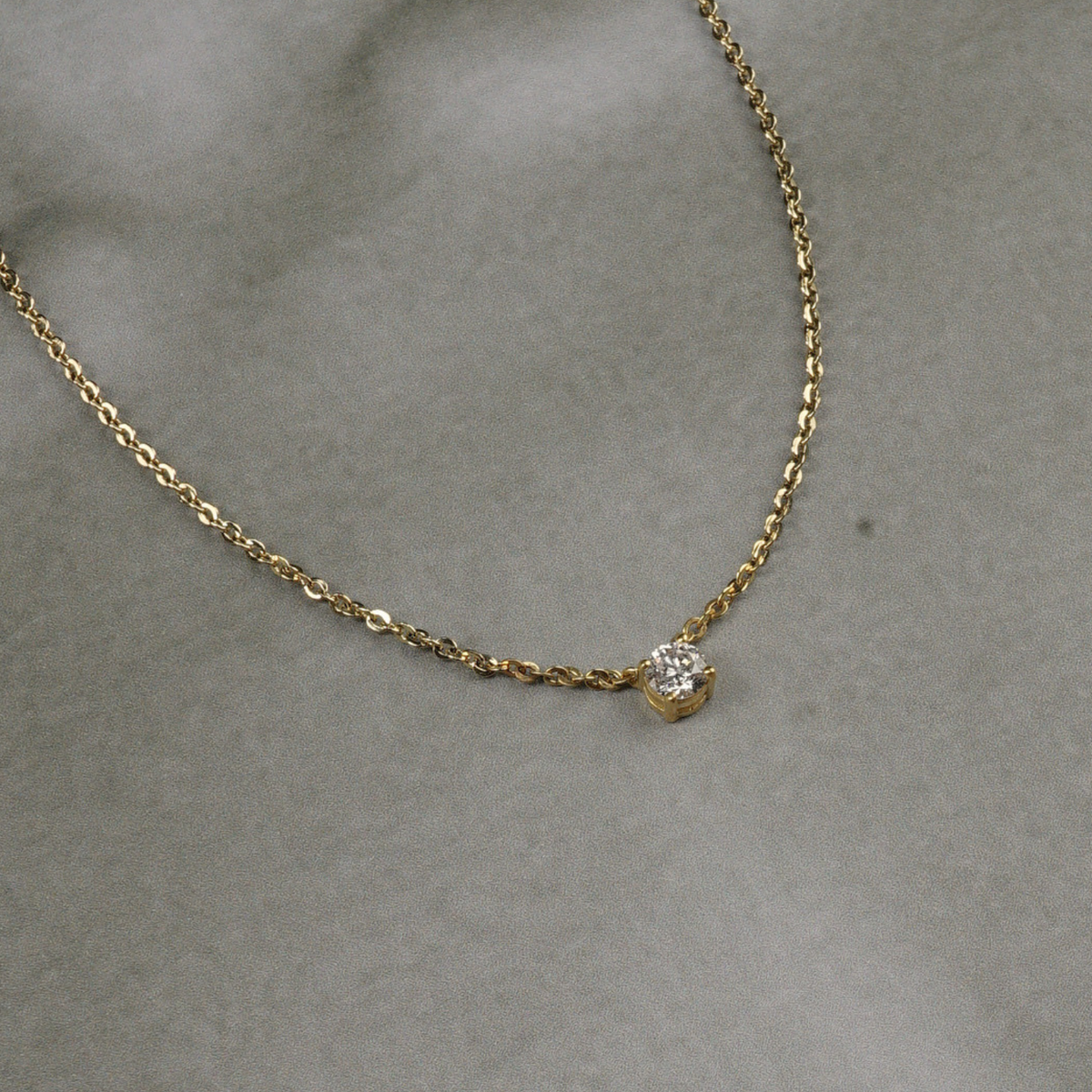 Tiny Round Necklace