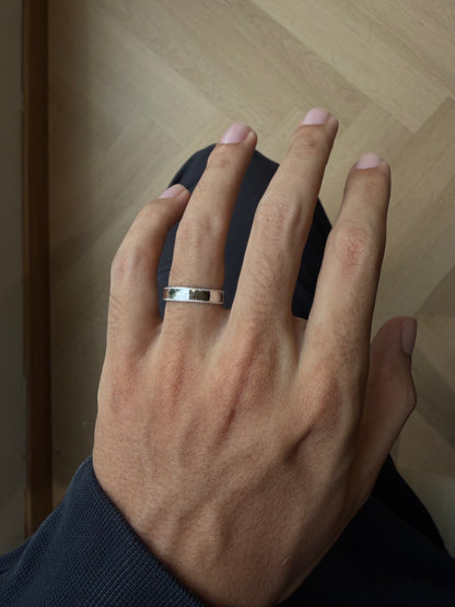 Milgrain Band